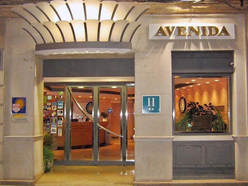 סרגוסה Hotel Avenida מראה חיצוני תמונה